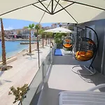 Apartment Yacht *