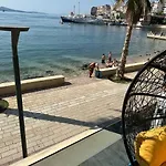 Apartment Yacht Sarande